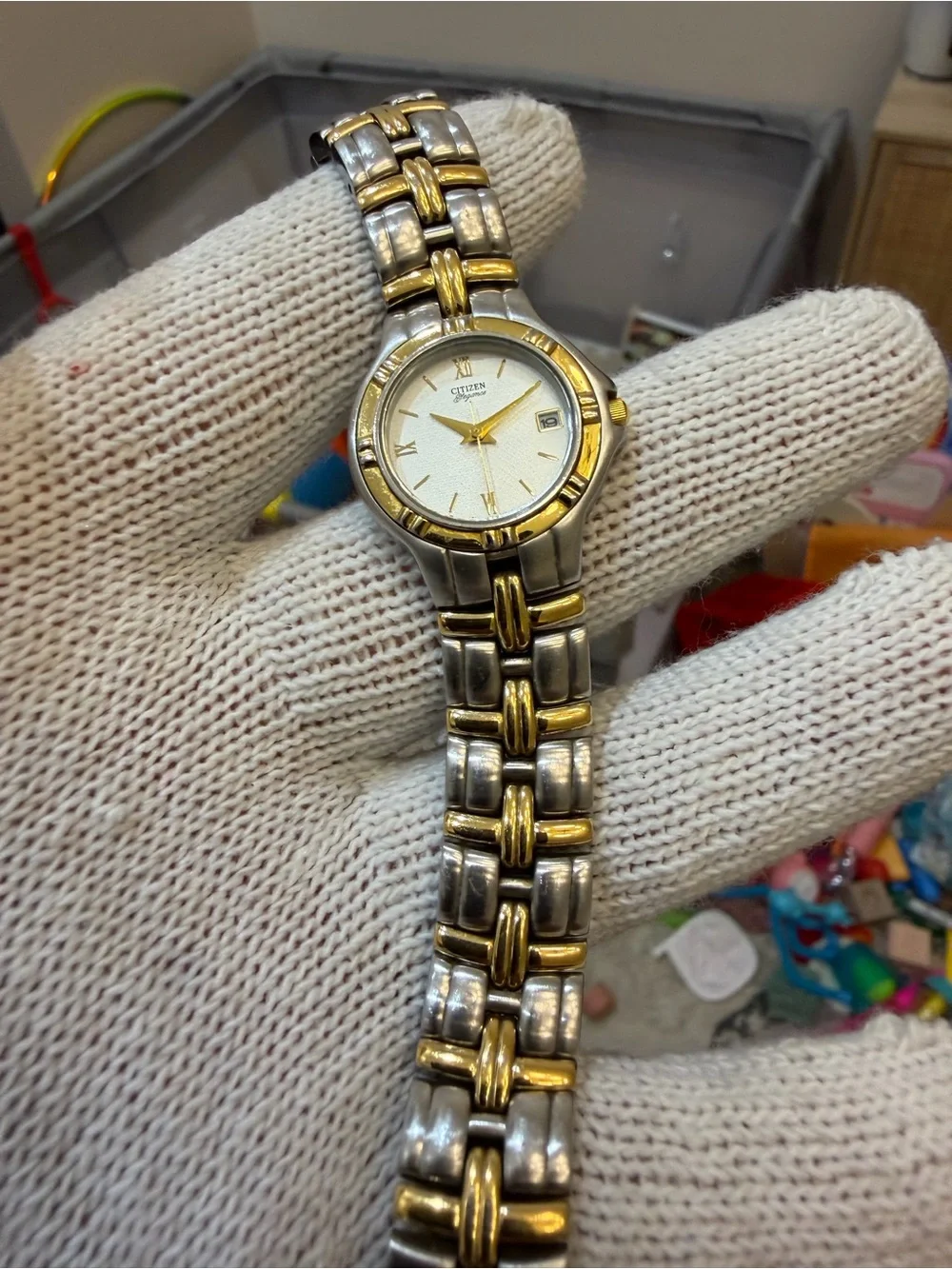 Vintage Citizen Elegance Women's Two-Tone Watch Textured Dial Date 6010-H04538